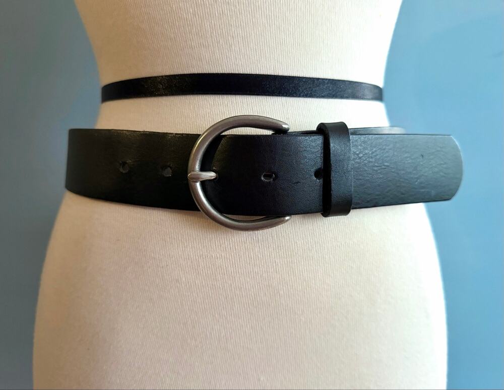 GAP Black Split Leather Waist Belt Womens sz XS